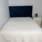 In 4bedroom Penthouse With Private Bath *